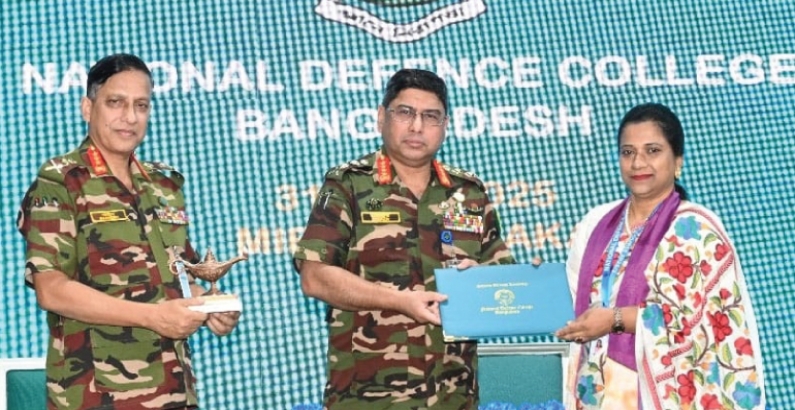 BAU Professor Minara Khatun Completes Prestigious Leadership Course